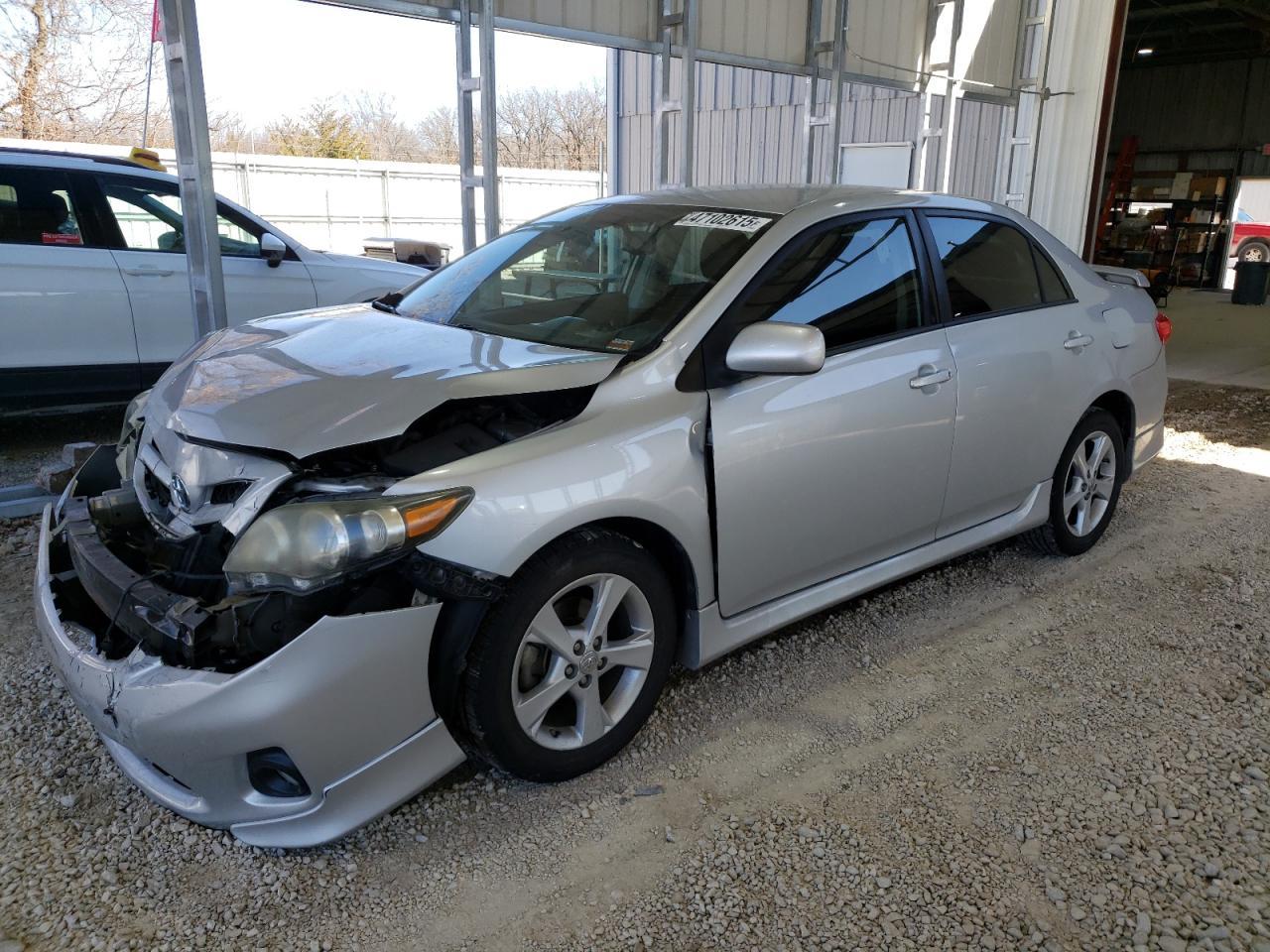 2013 TOYOTA COROLLA BA