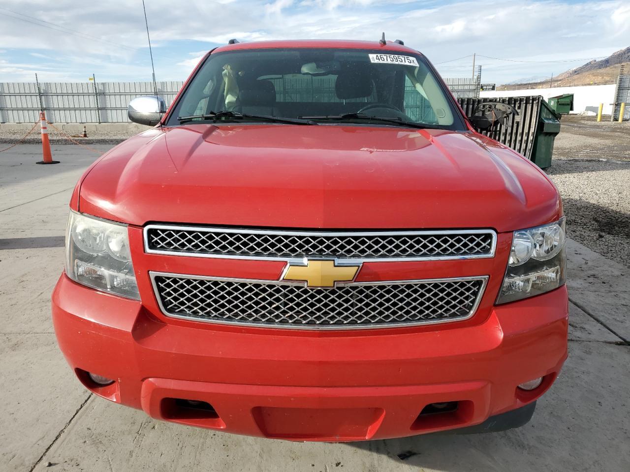 2012 CHEVROLET AVALANCHE - Image 5