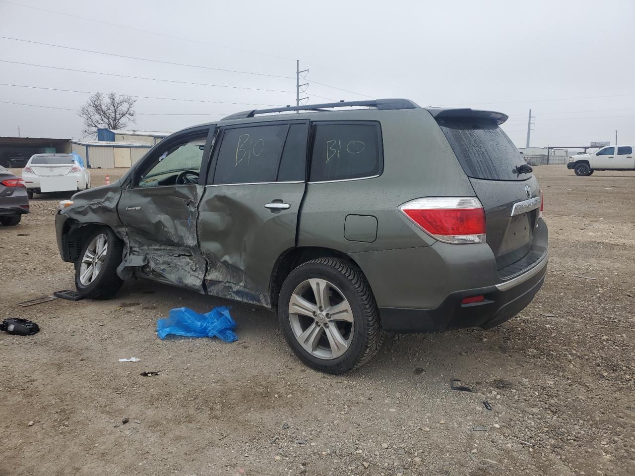 2012 TOYOTA HIGHLANDER - Фото 2