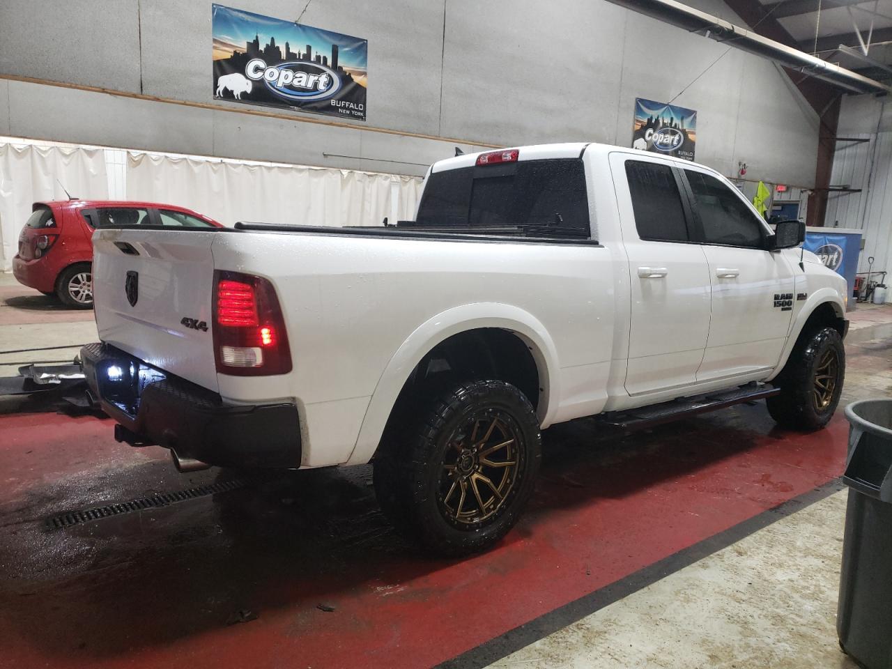 2019 RAM 1500 CLASS - Фото 3