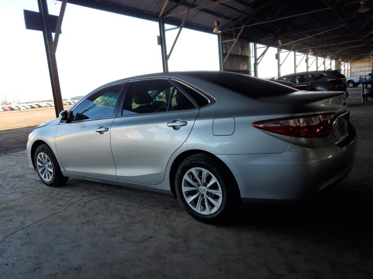 2017 TOYOTA CAMRY LE - Image 2