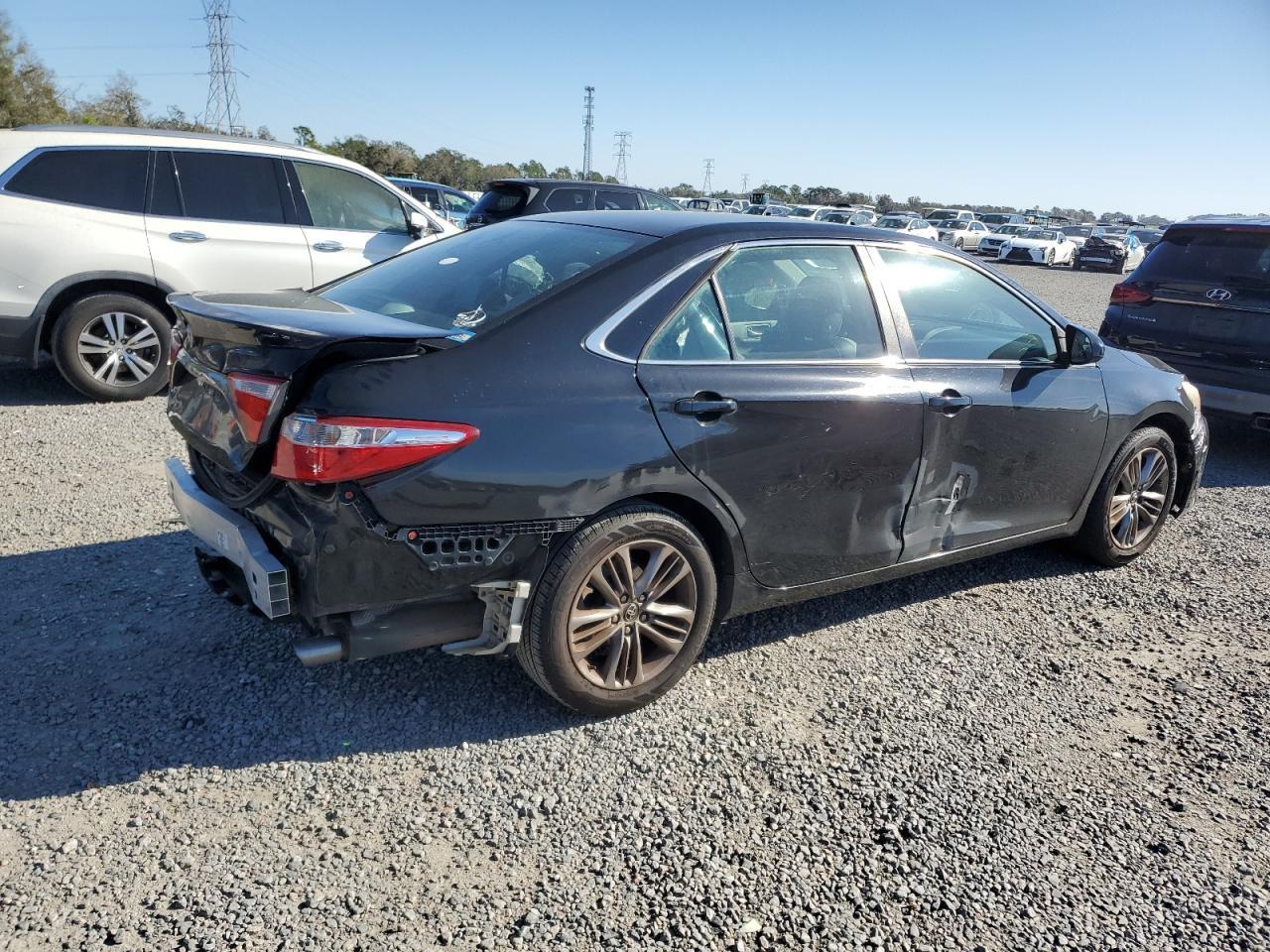 2016 TOYOTA CAMRY LE - Фото 3