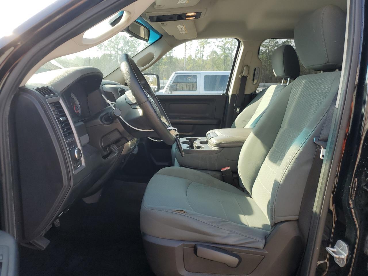 2014 RAM 1500 ST - Фото 7
