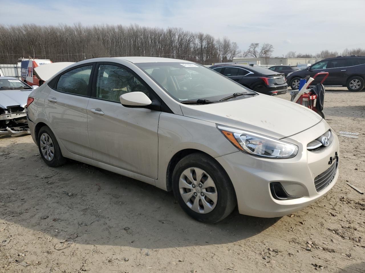 2017 HYUNDAI ACCENT SE - Image 4