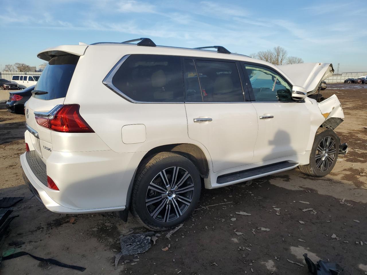 2020 LEXUS LX 570 - Фото 3