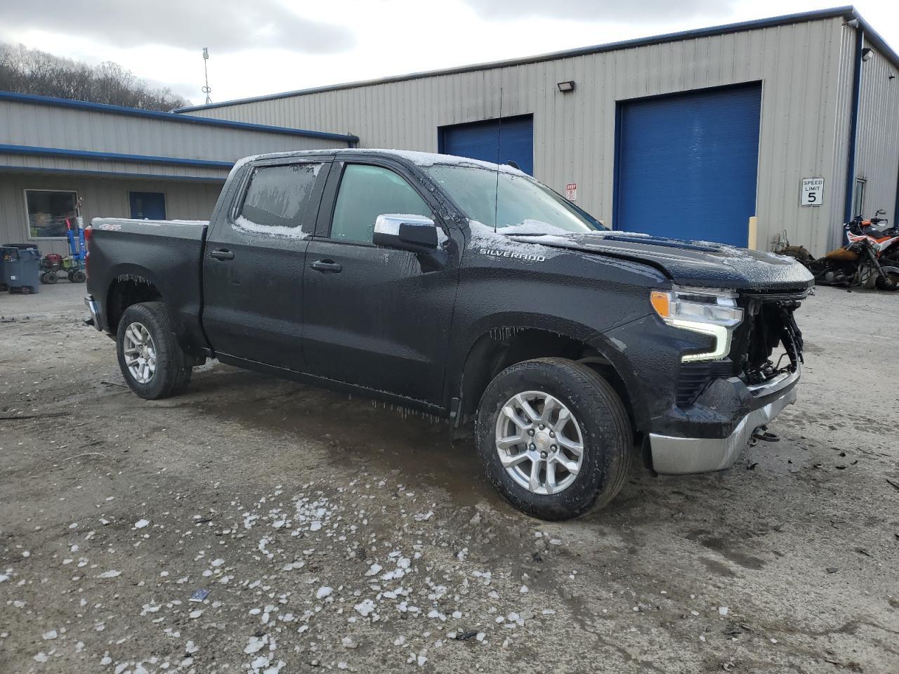 2023 CHEVROLET SILVERADO - Image 4