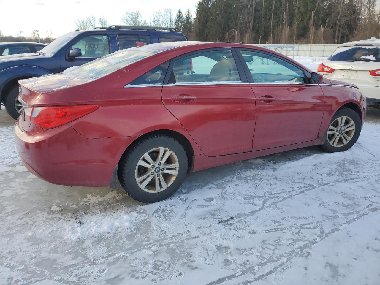 2013 HYUNDAI SONATA GLS - Image 3