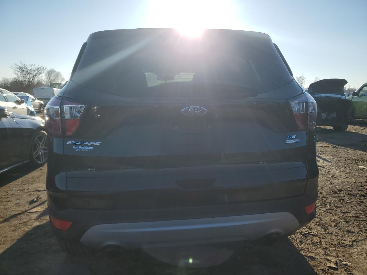 2017 FORD ESCAPE SE - Image 6