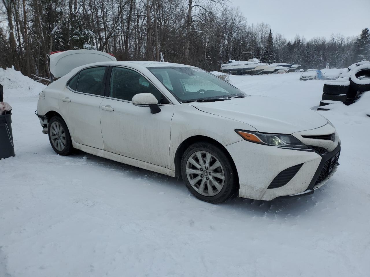 2020 TOYOTA CAMRY SE - Фото 4