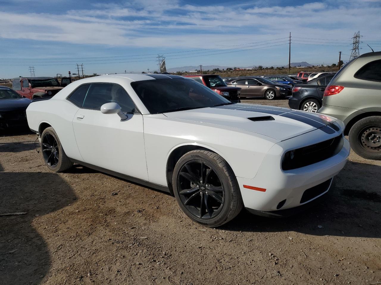 2017 DODGE CHALLENGER - Фото 4