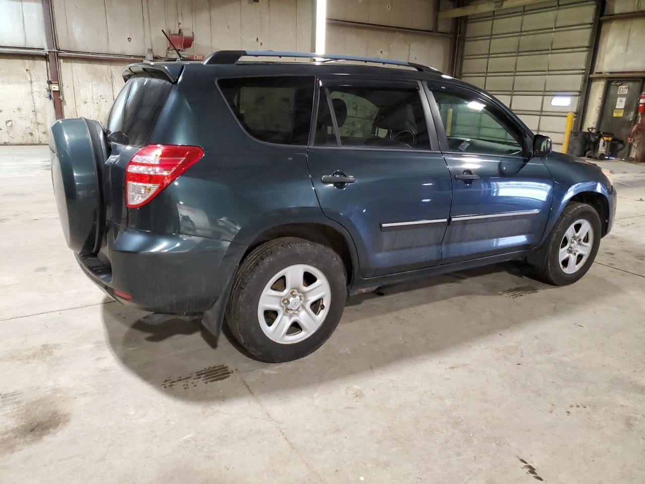 2011 TOYOTA RAV4 - Фото 3