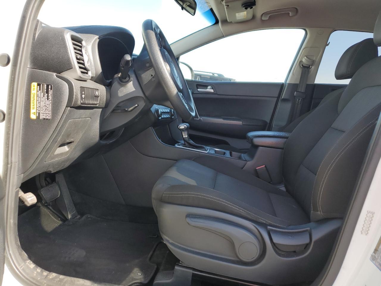 2017 KIA SPORTAGE L - Image 7