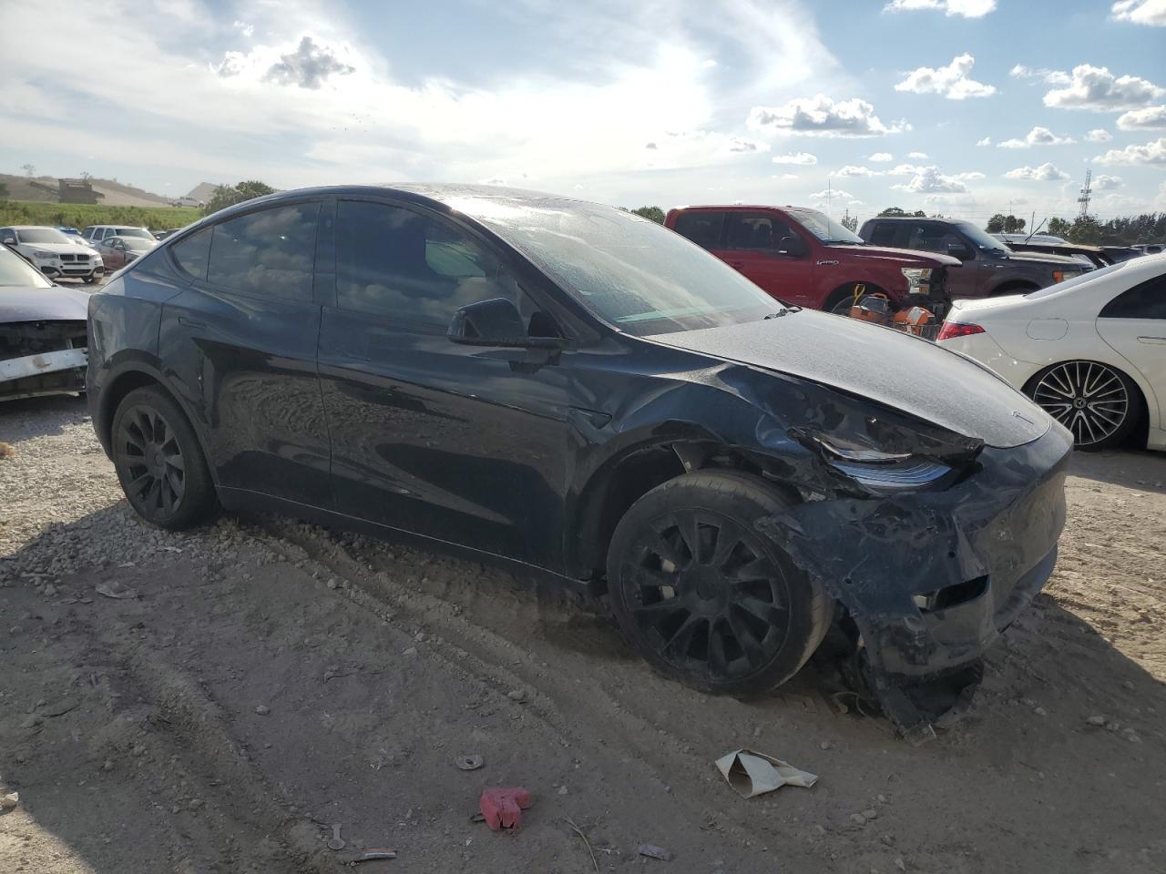 2022 TESLA MODEL Y - Image 4