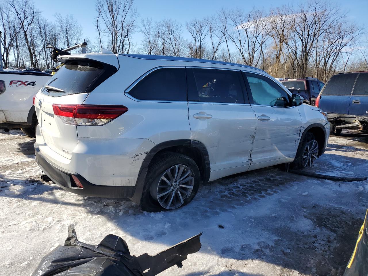 2018 TOYOTA HIGHLANDER - Image 3