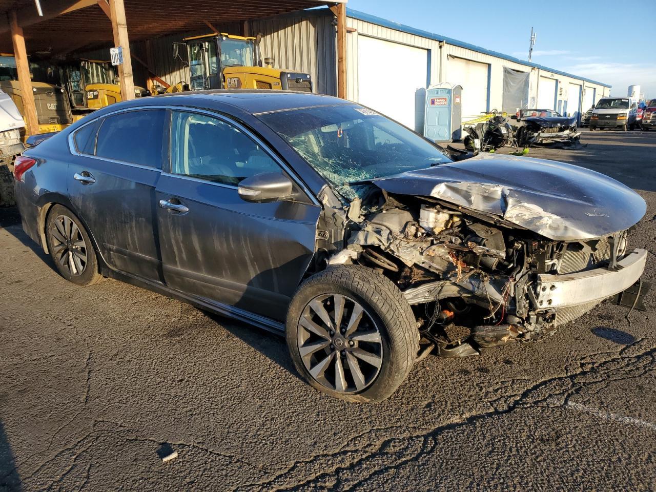 2017 NISSAN ALTIMA 2.5 - Image 4