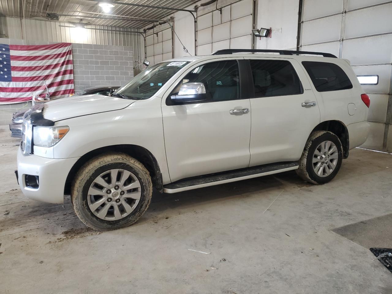 2013 TOYOTA SEQUOIA PL