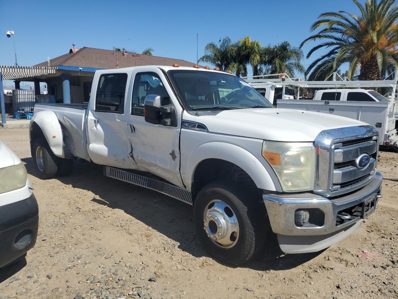 2011 FORD F350 SUPER - Image 4