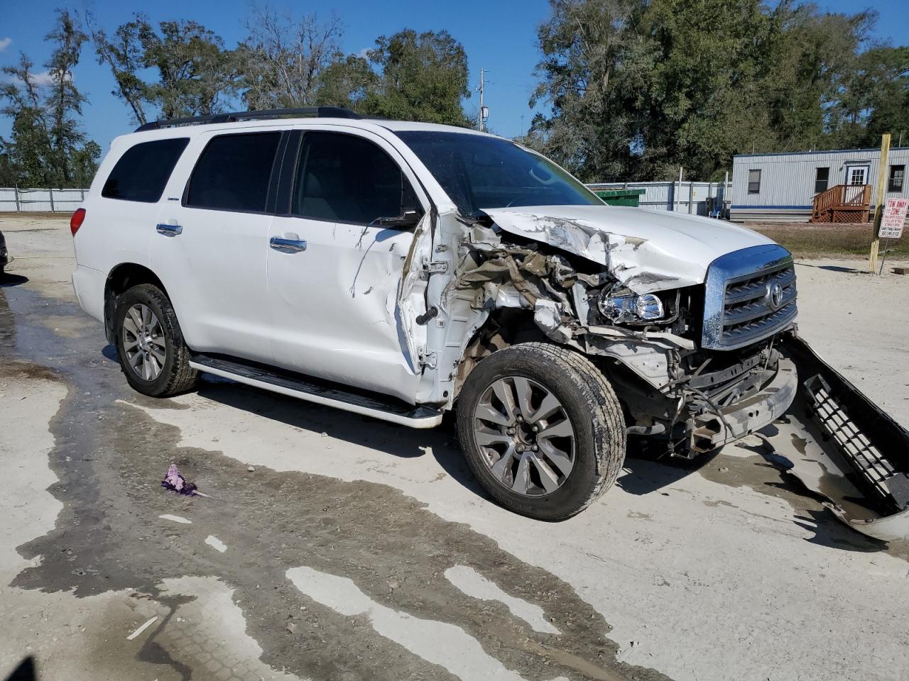 2016 TOYOTA SEQUOIA LI - Image 4