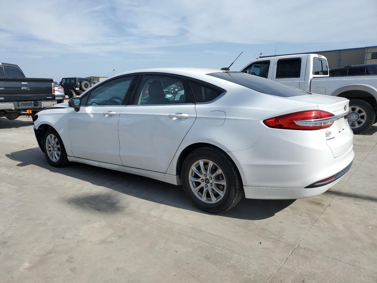 2017 FORD FUSION S - Image 2