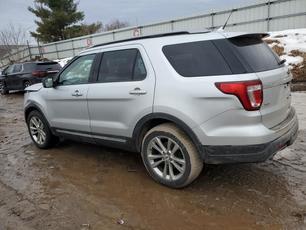 2018 FORD EXPLORER X - Фото 2