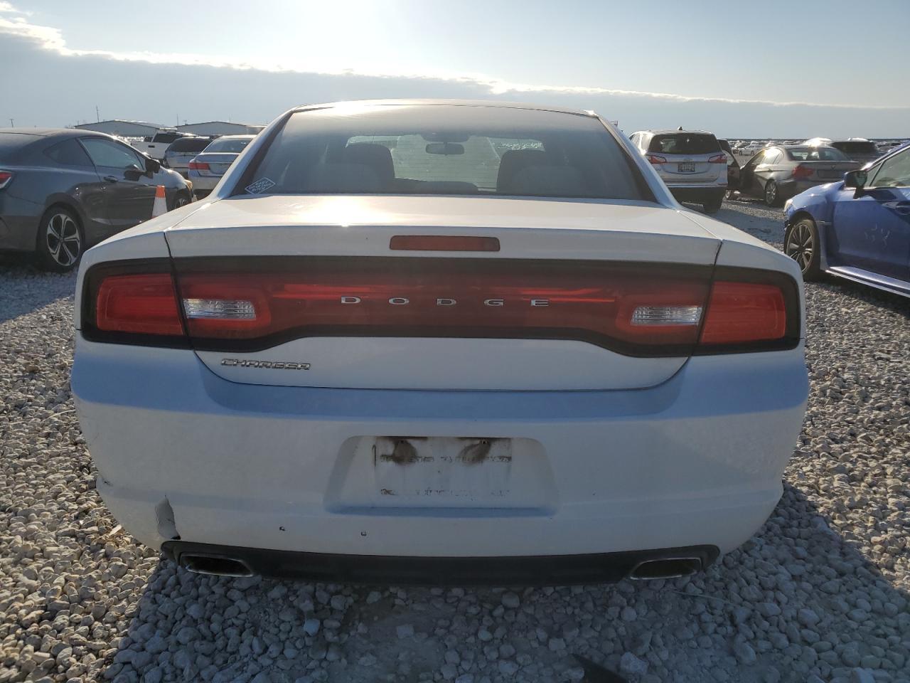 2013 DODGE CHARGER SE - Фото 6