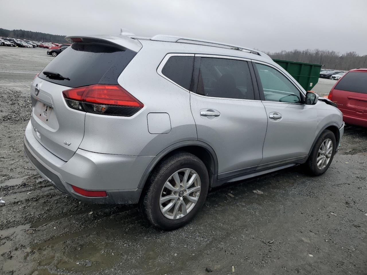 2017 NISSAN ROGUE S - Фото 3