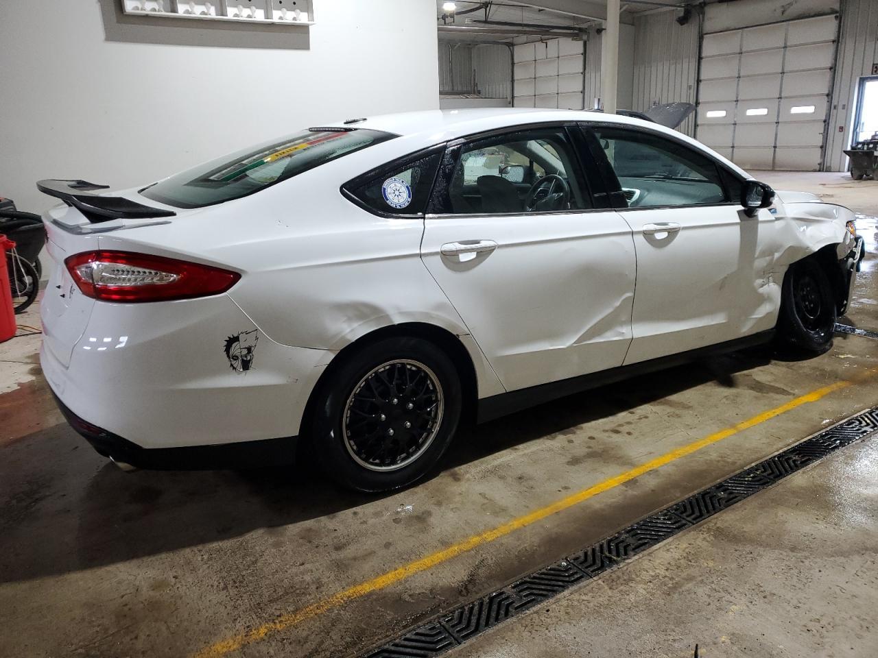 2013 FORD FUSION S - Image 3