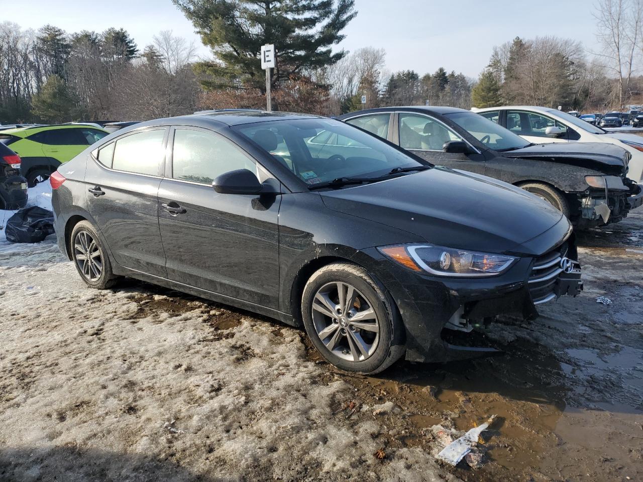 2017 HYUNDAI ELANTRA SE - Image 4