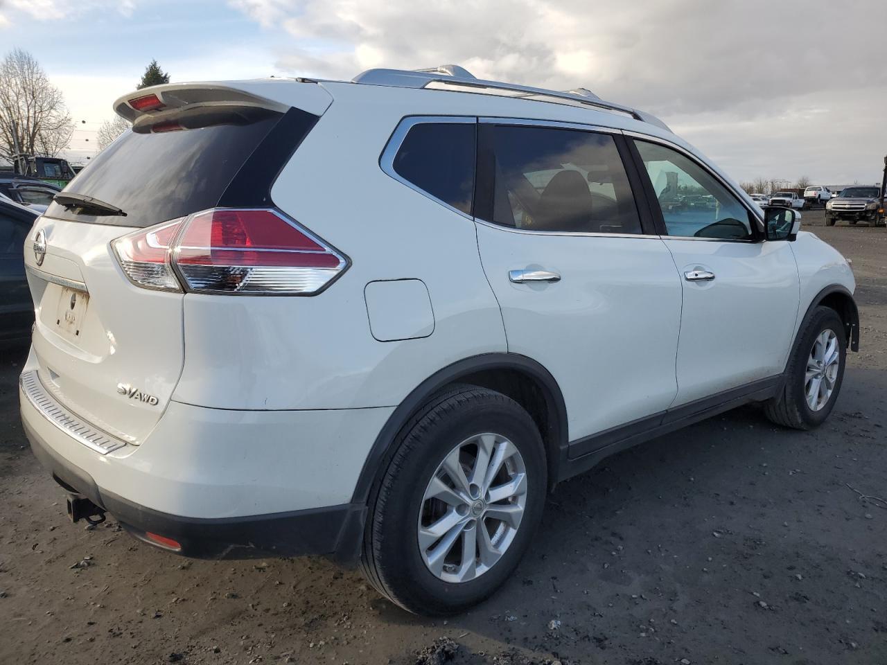 2016 NISSAN ROGUE S - Фото 3
