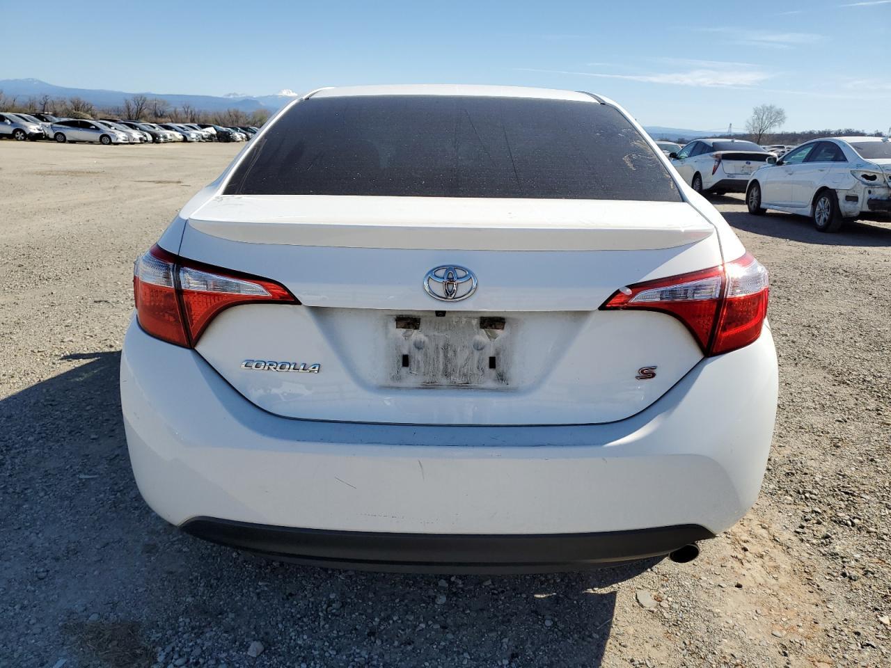 2014 TOYOTA COROLLA L - Image 6