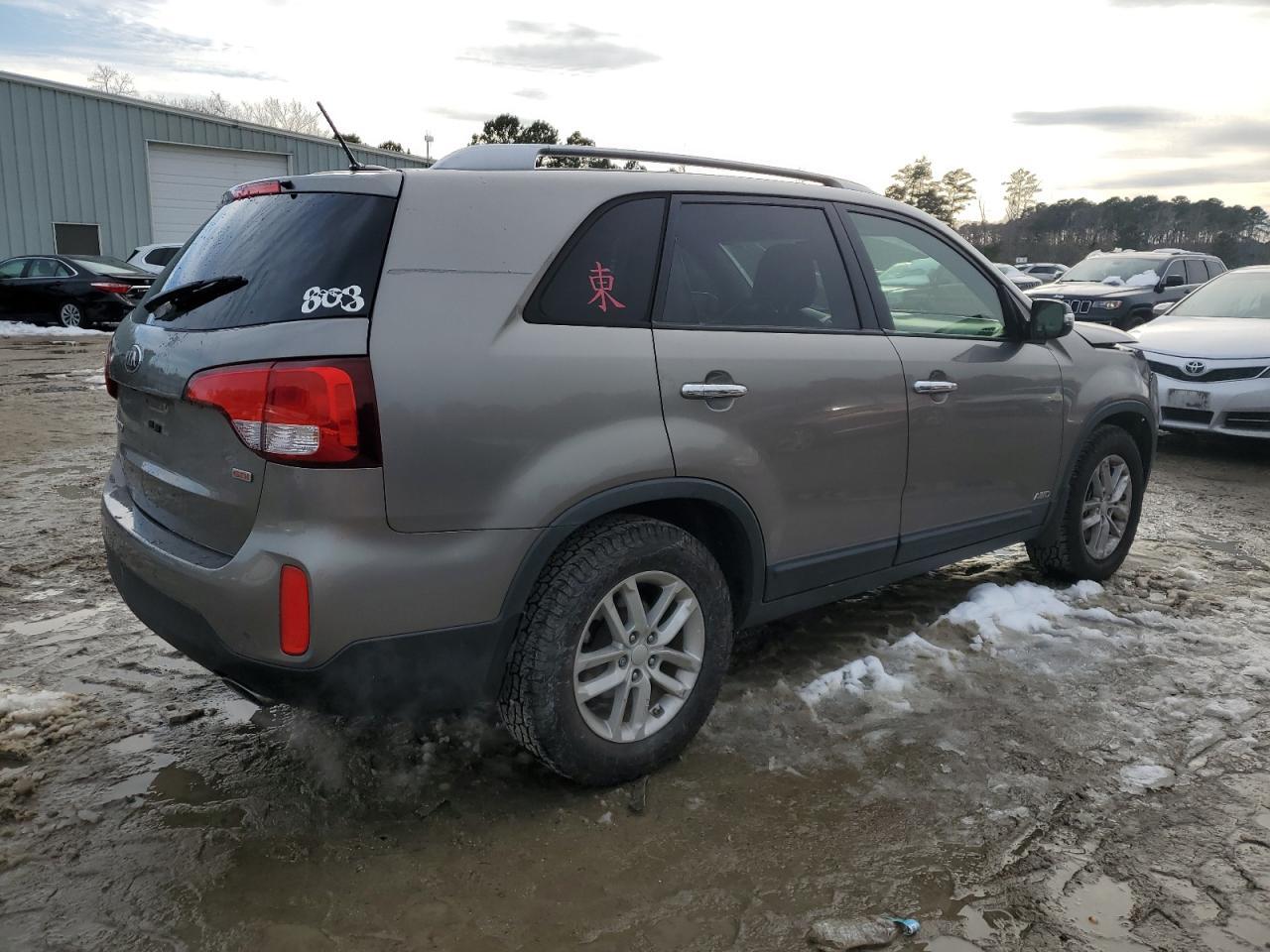 2014 KIA SORENTO LX - Image 3