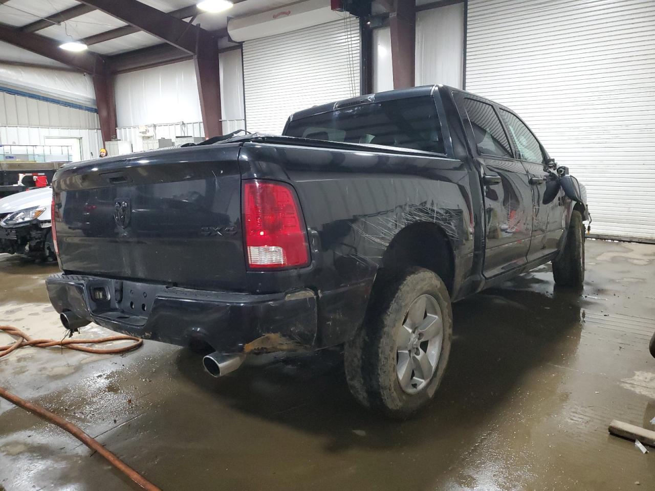 2018 RAM 1500 ST - Image 3