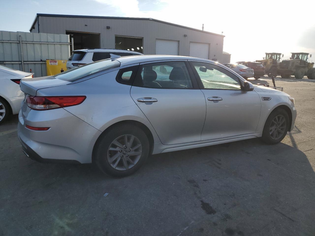 2020 KIA OPTIMA LX - Image 3