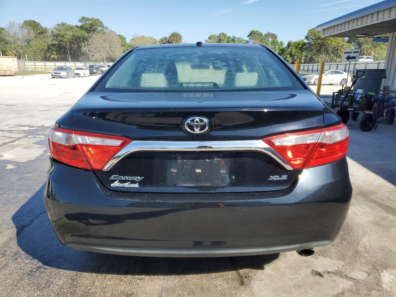 2016 TOYOTA CAMRY LE - Image 6
