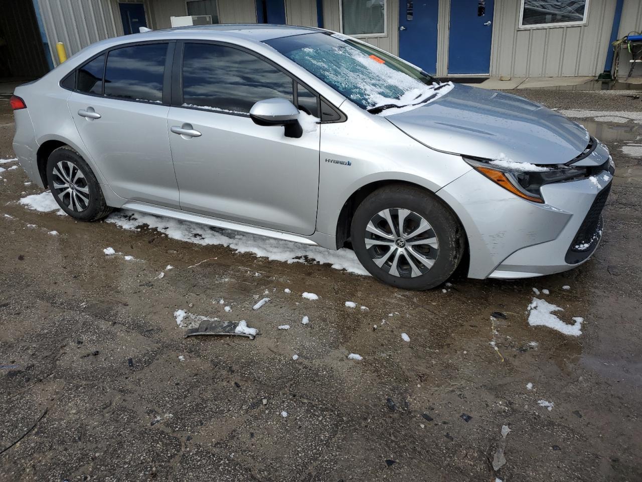 2021 TOYOTA COROLLA LE - Фото 4