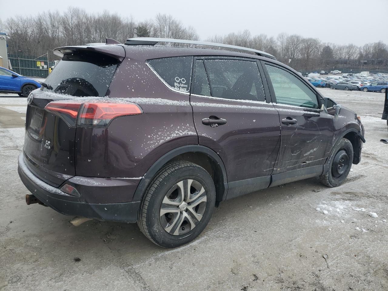 2017 TOYOTA RAV4 LE - Image 3