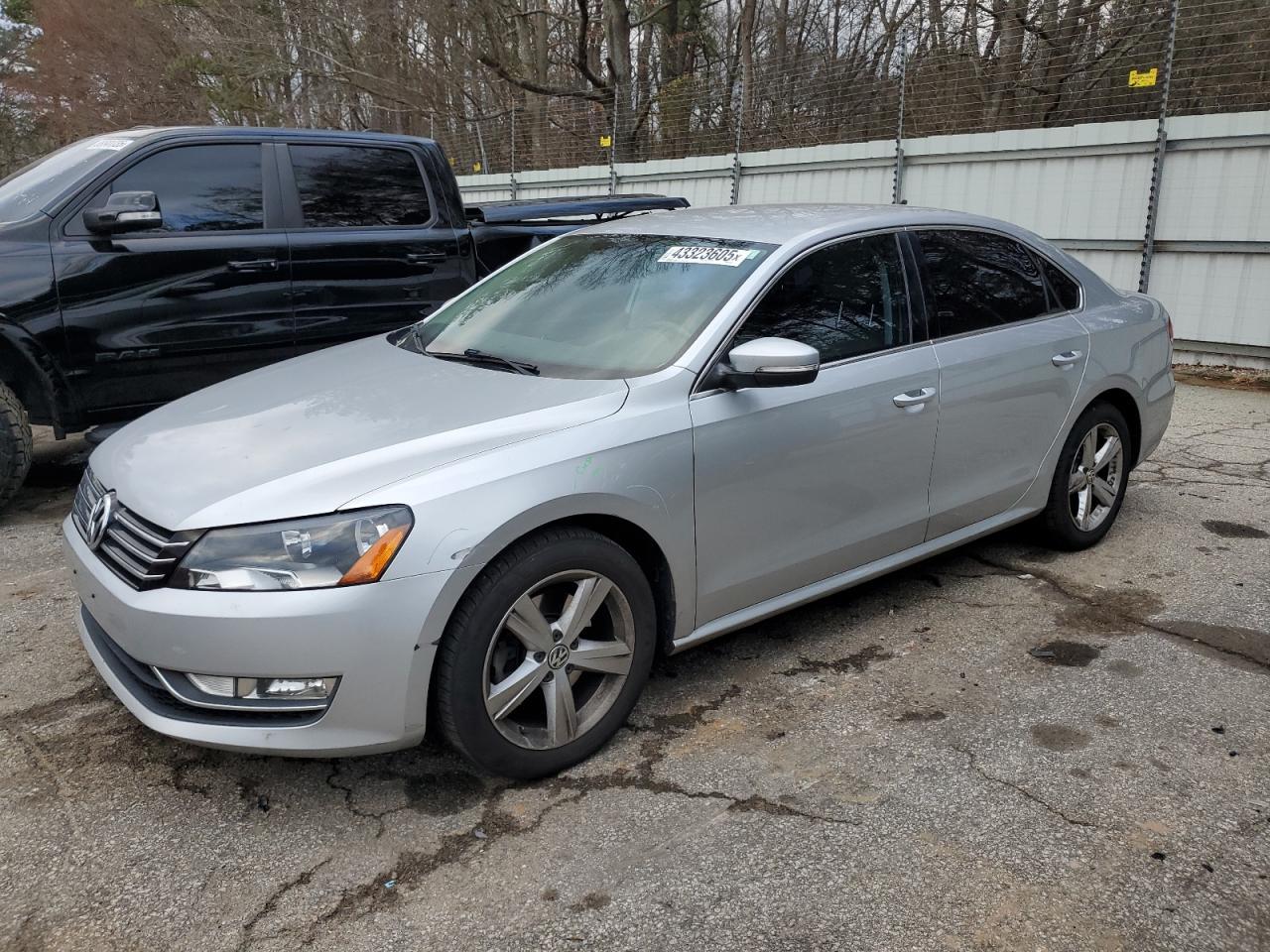 2015 VOLKSWAGEN PASSAT S