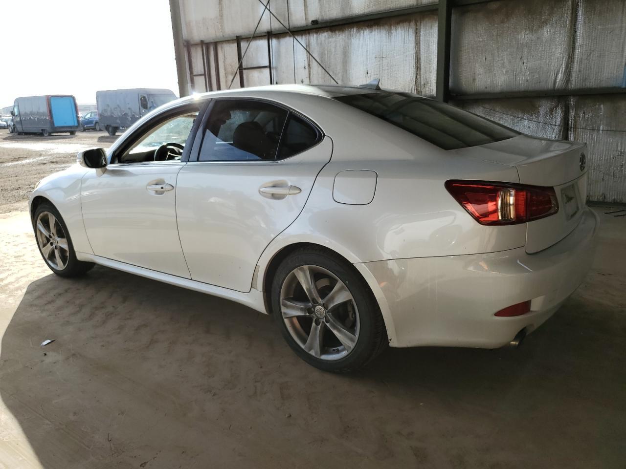 2011 LEXUS IS 250 - Фото 2
