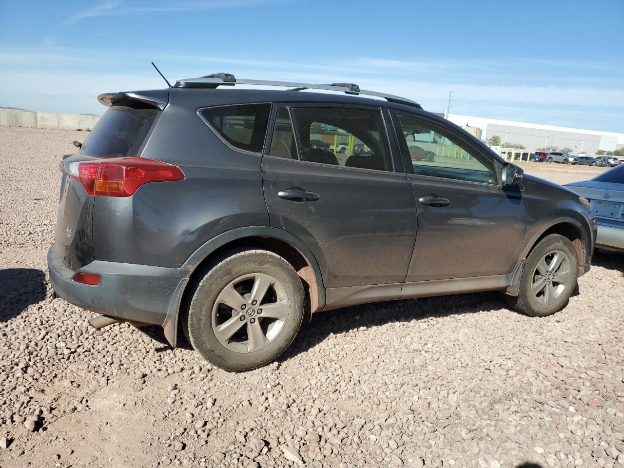 2015 TOYOTA RAV4 XLE - Image 3
