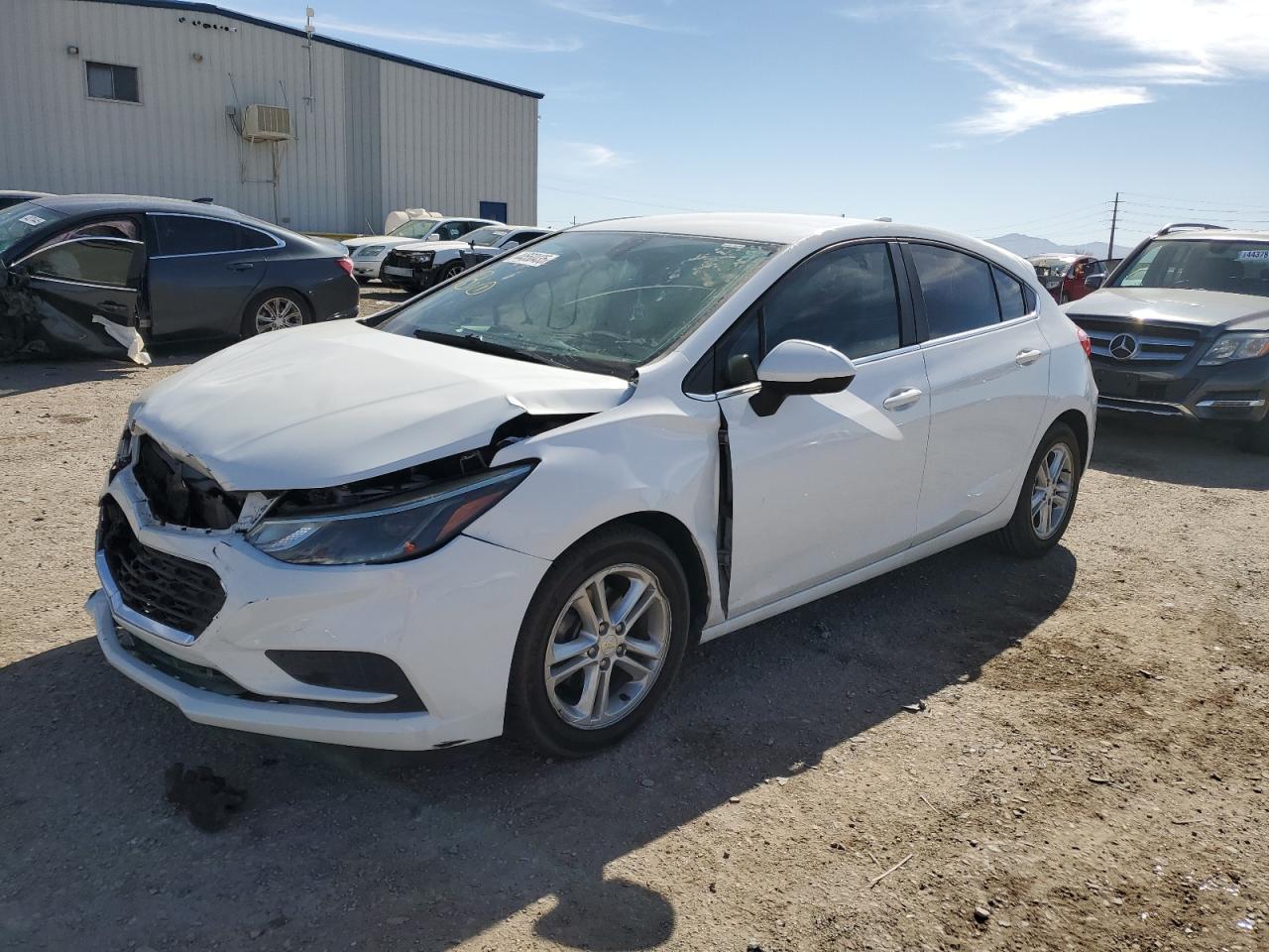 2017 CHEVROLET CRUZE LT