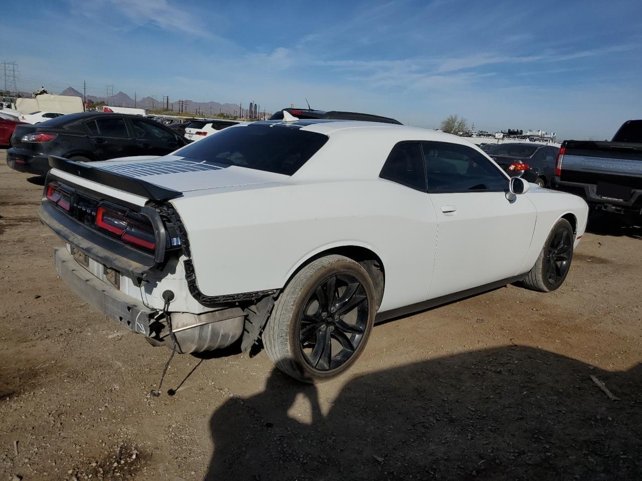 2017 DODGE CHALLENGER - Фото 3