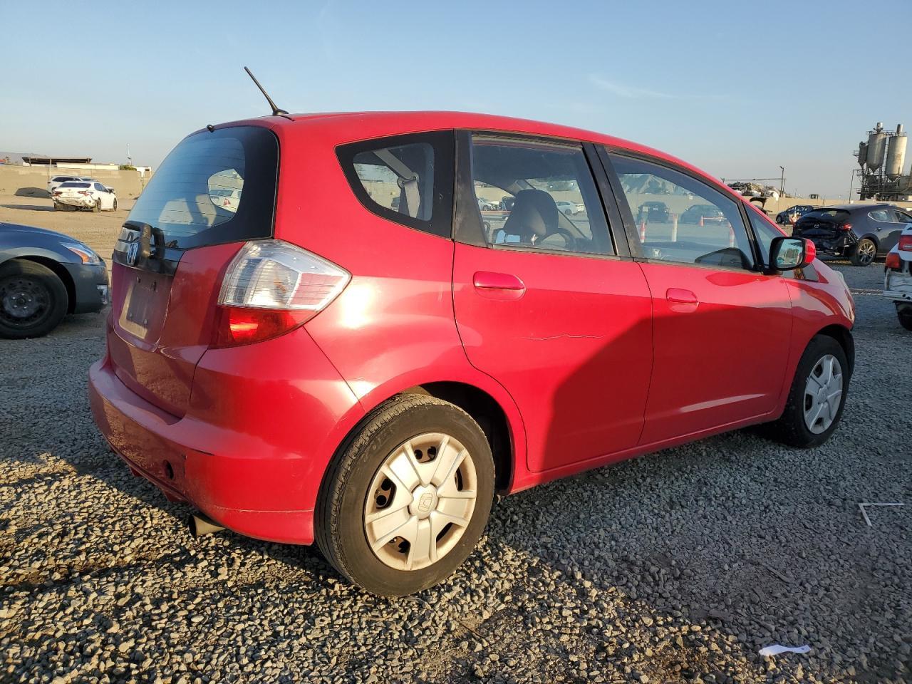 2013 HONDA FIT - Фото 3