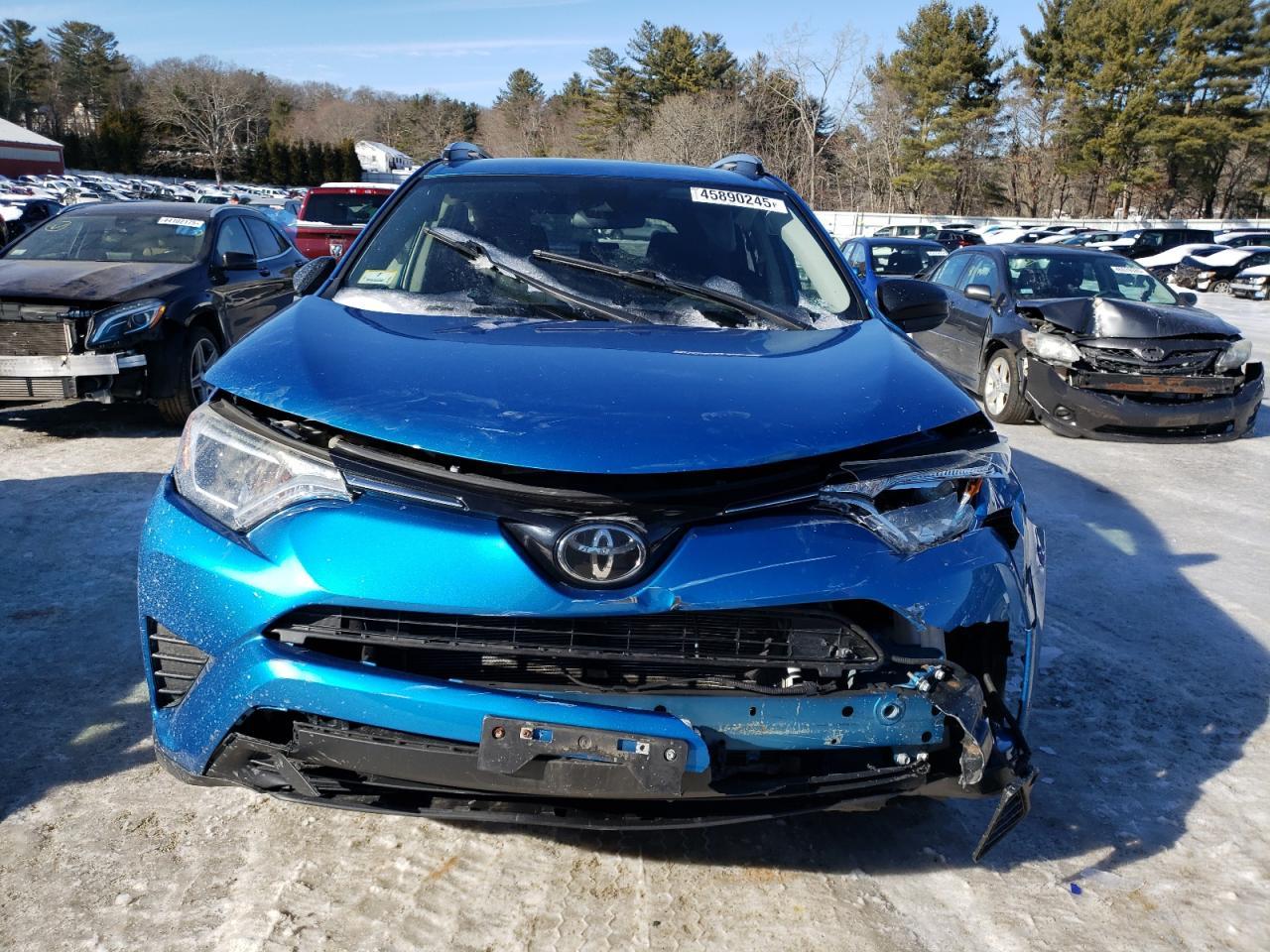 2017 TOYOTA RAV4 LE - Фото 5