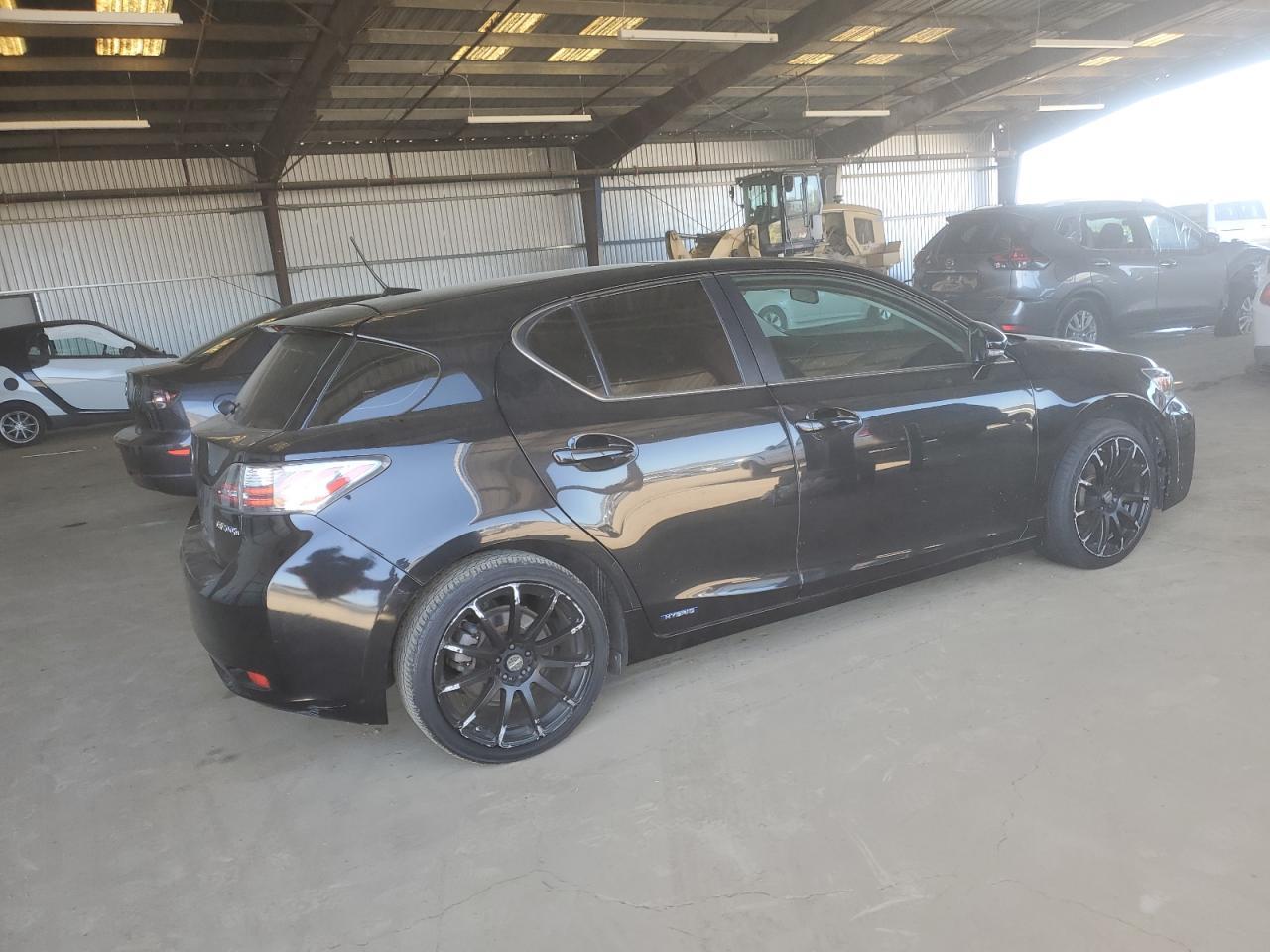 2013 LEXUS CT 200 - Фото 3