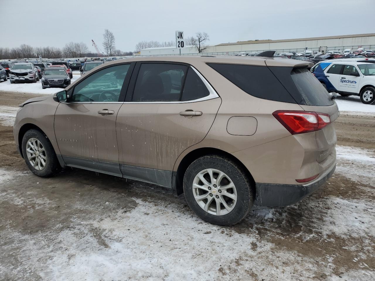 2019 CHEVROLET EQUINOX LT - Image 2