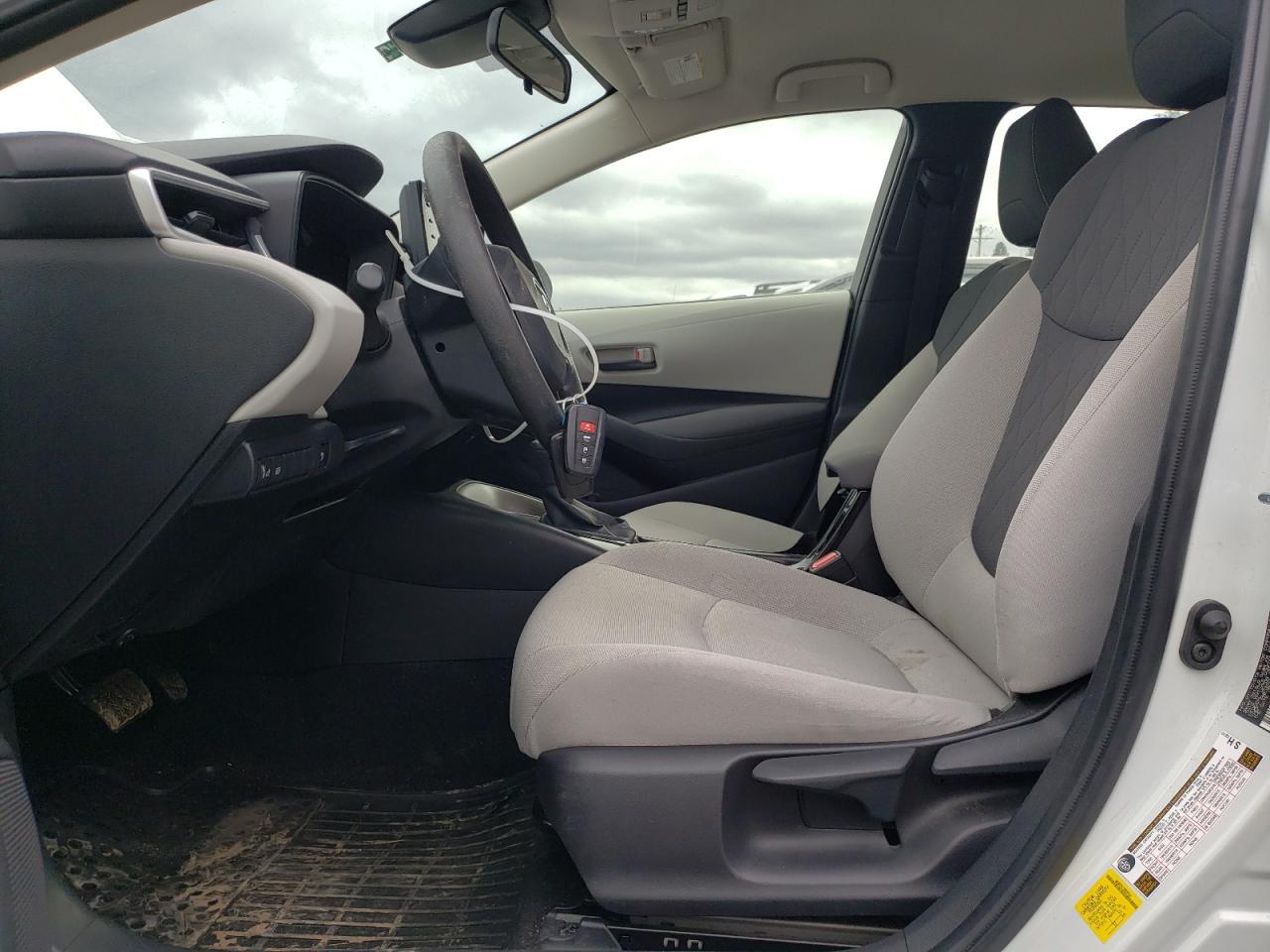 2022 TOYOTA COROLLA LE - Фото 7