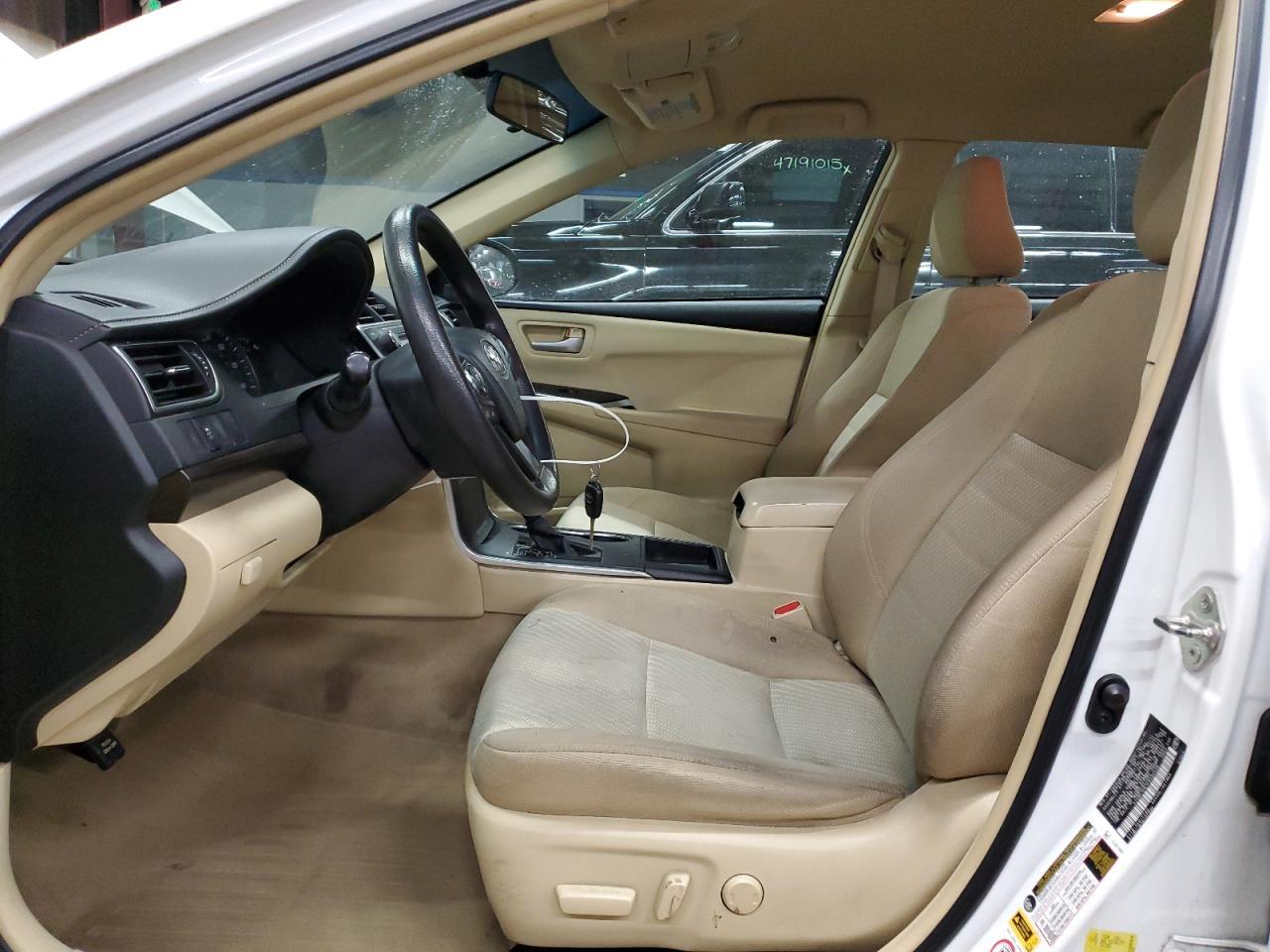 2015 TOYOTA CAMRY LE - Фото 7