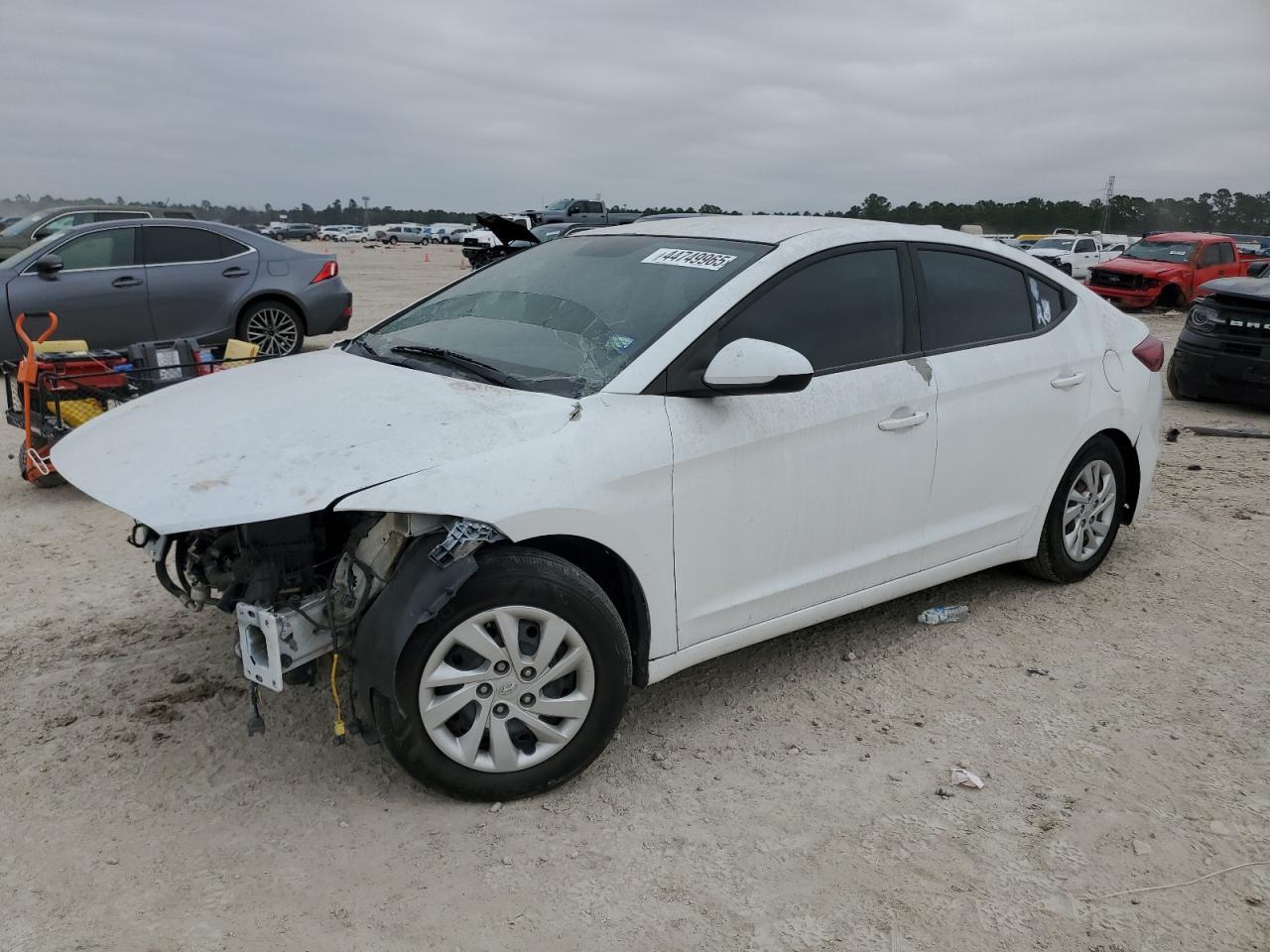 2018 HYUNDAI ELANTRA SE