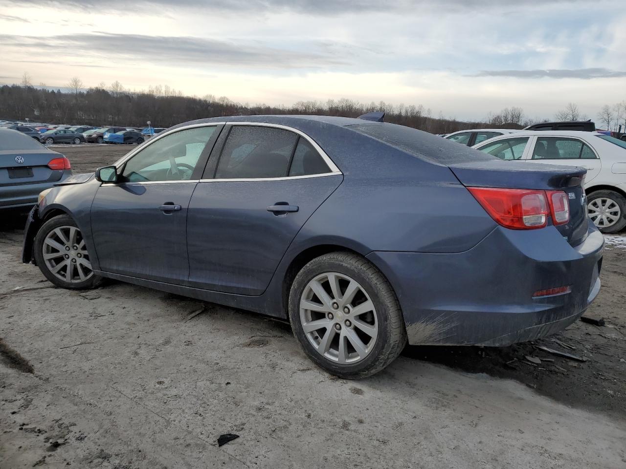 2015 CHEVROLET MALIBU 2LT - Image 2