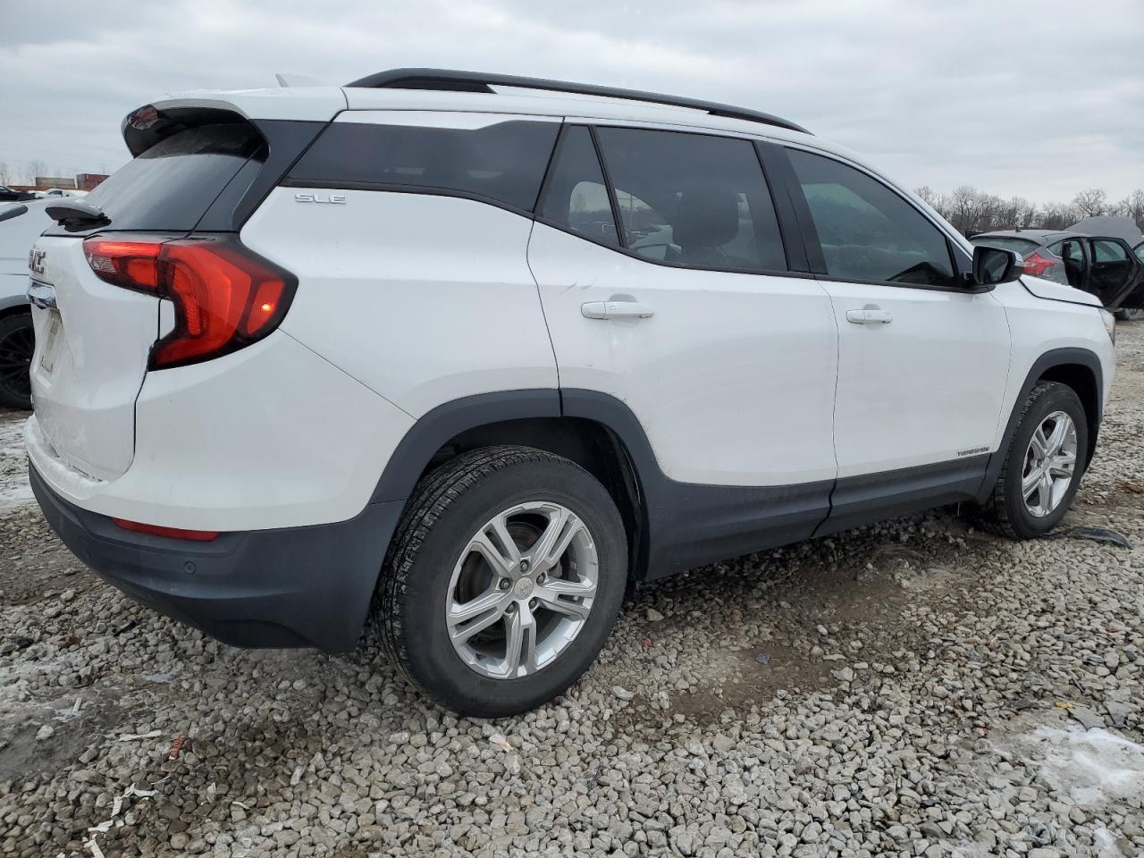 2019 GMC TERRAIN SL - Image 3